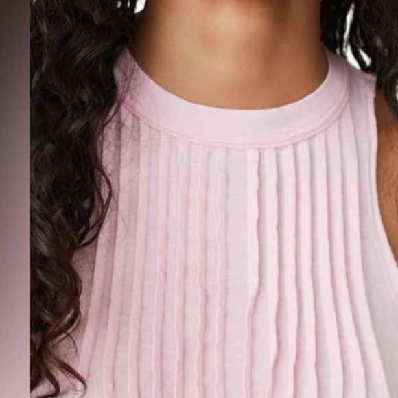 NWT Free People Go To Town Tank Cotton Pleated with Scalloped Hemline / XSM - Picture 2 of 9